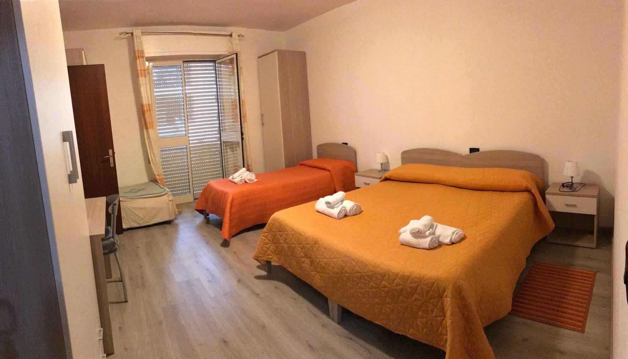 Raxul Room Сесту Экстерьер фото